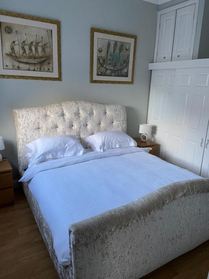 גלאזגו Cheerful One Bedroom Cottage With Parking Space. מראה חיצוני תמונה